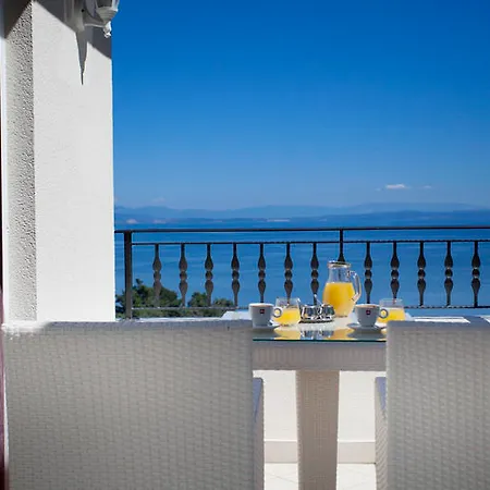 Hotel Laurus - Liburnia 4*